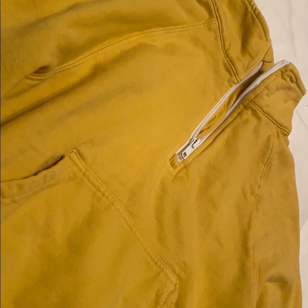 Cropped yellow quarter zip sweatshirt - Picture 3 of 3